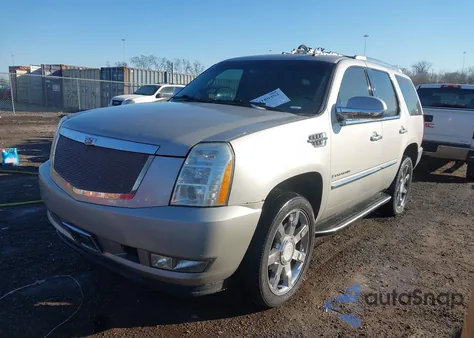 2009 Cadillac Escalade Standard z USA, uszkodzony, nr VIN 1GYFK232X9R123272